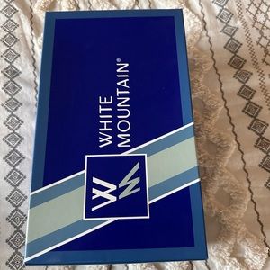 White mountain sandals